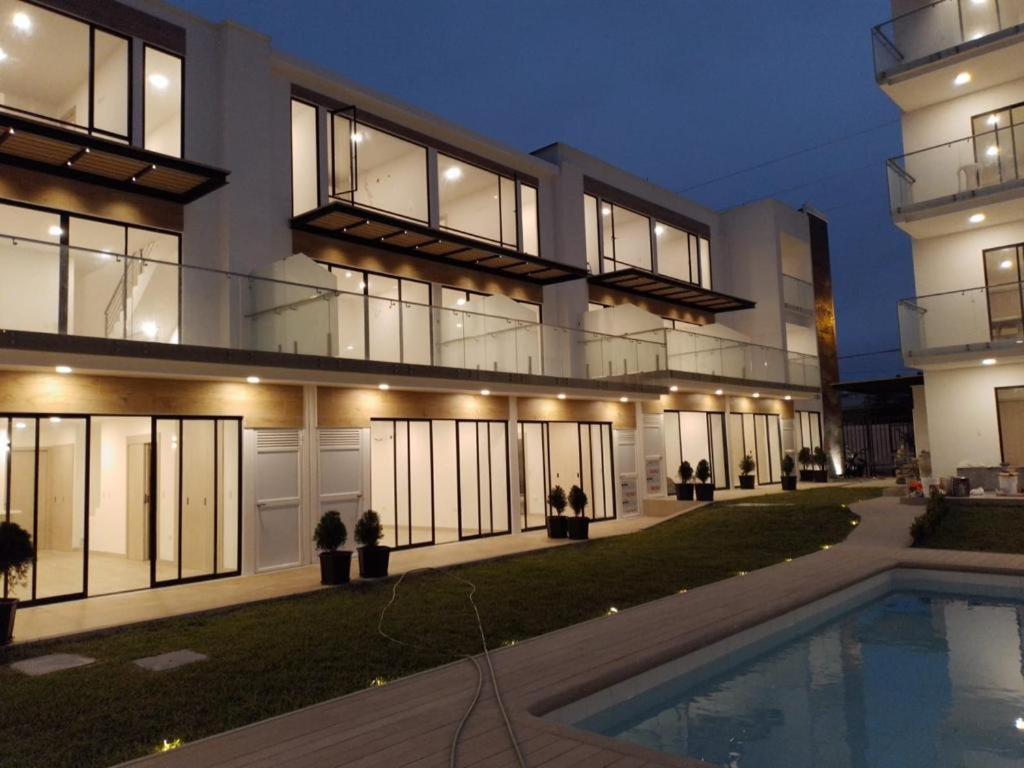 Nueva En Salinas - Chipipe, En Conjunto Privado
