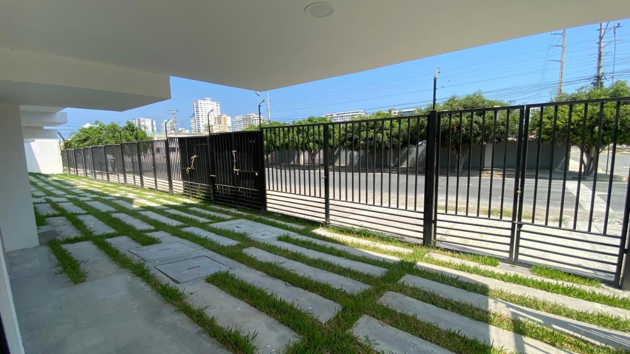Apartment Nueva En Salinas - Chipipe, En Conjunto Privado Salinas (Santa Elena)